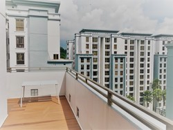 Parkview Apartments (D23), Apartment #204435971